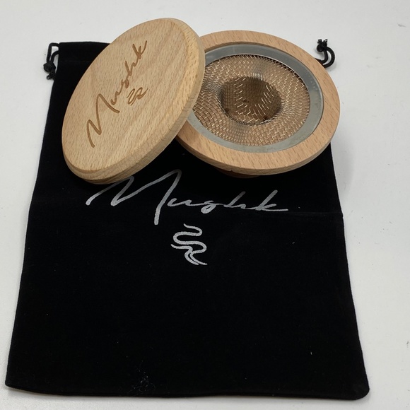 Mushk Portable Drink Cocktail Beverage Smoker with Four Tins Wood Chips New - Picture 6 of 8